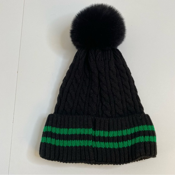 NWOT Throne of Glass Terrasen Inspired Black Knit Beanie/Green Trim Pom Top - Picture 3 of 4